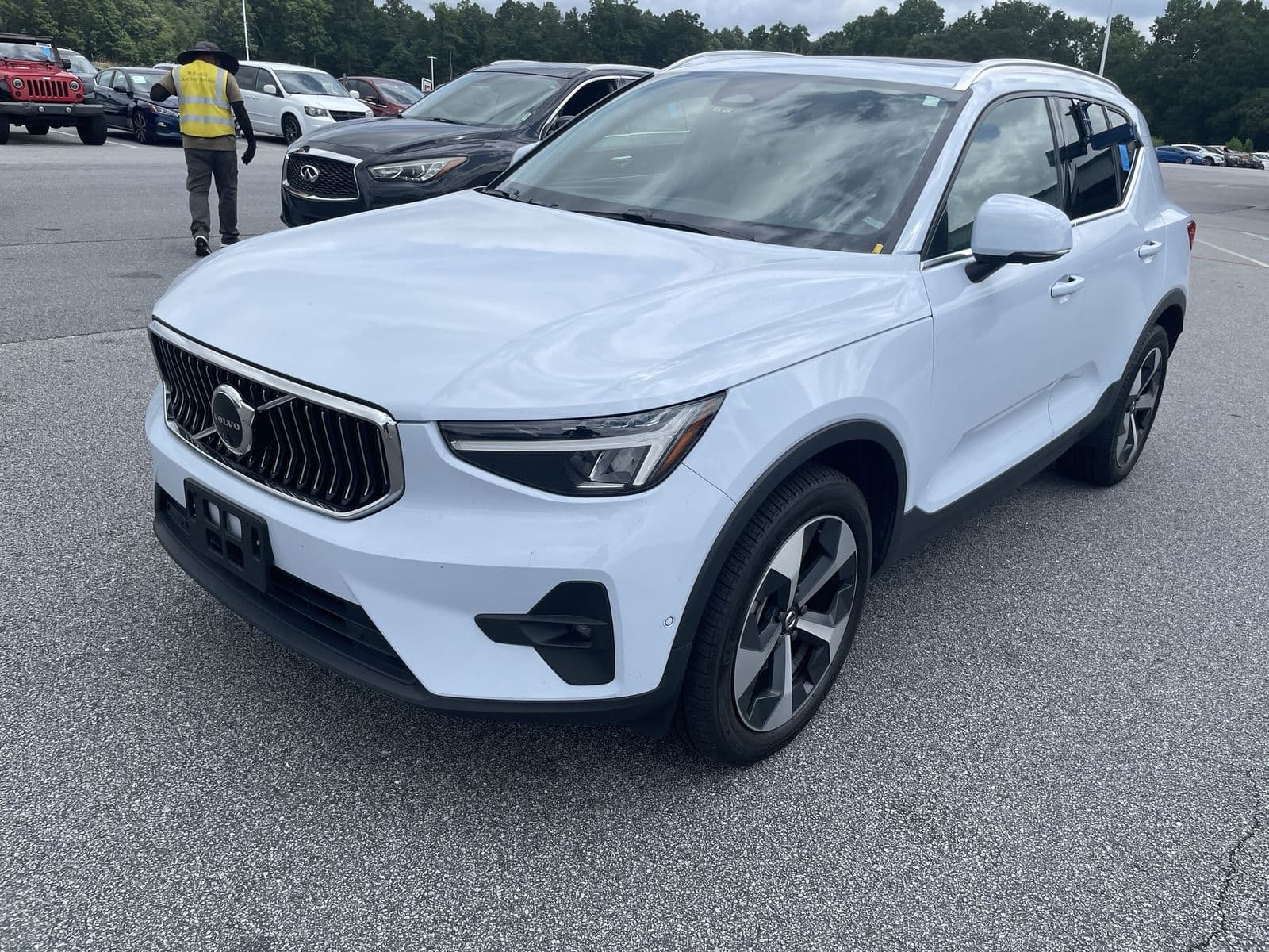 2024 Volvo XC40 PLUS BRIGHT THE photo 1